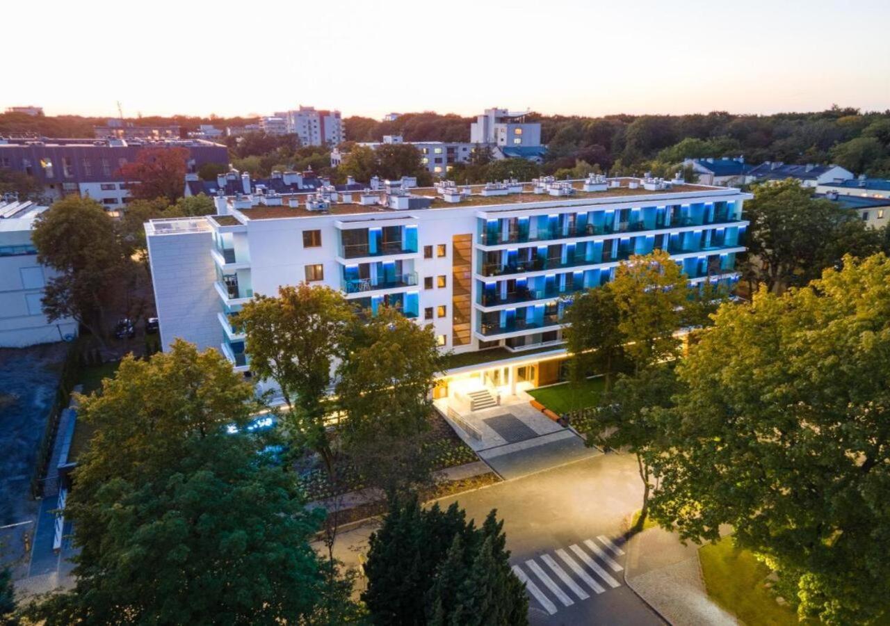 Apartament Whiteblue Kolobrzeg Z Duzym Ogrodkiem - 100 M Od Plazy! Whiteblue Kolberg Apartment Mit Grossem Garten - 100 M Vom Strand Entfernt! Whiteblue Kolobrzeg Apartman S Velkou Zahradou - 100 M Od Plaze! Exterior photo