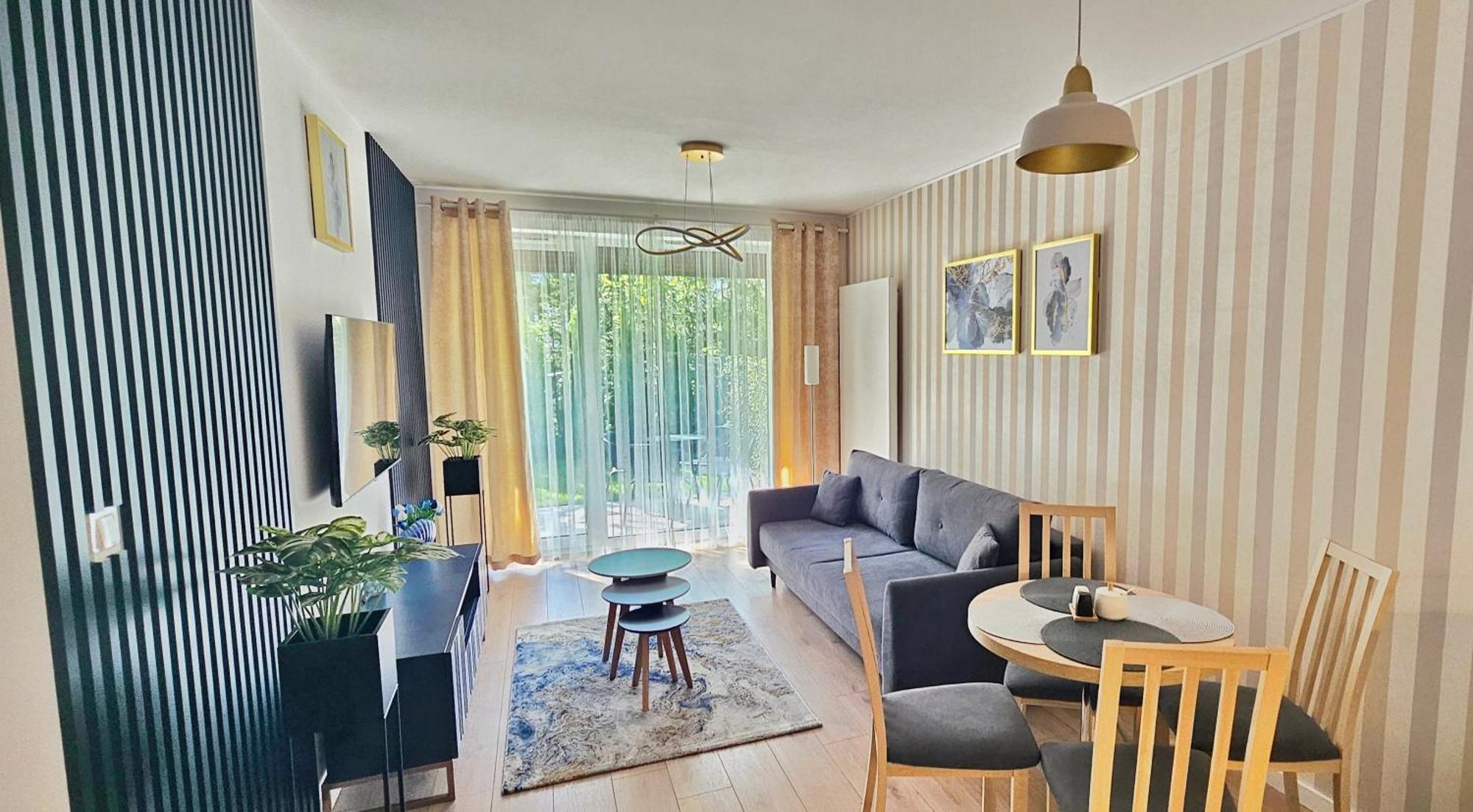 Apartament Whiteblue Kolobrzeg Z Duzym Ogrodkiem - 100 M Od Plazy! Whiteblue Kolberg Apartment Mit Grossem Garten - 100 M Vom Strand Entfernt! Whiteblue Kolobrzeg Apartman S Velkou Zahradou - 100 M Od Plaze! Exterior photo