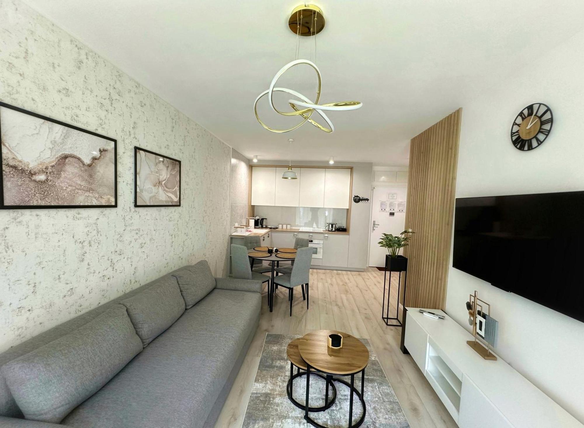Apartament Whiteblue Kolobrzeg Z Duzym Ogrodkiem - 100 M Od Plazy! Whiteblue Kolberg Apartment Mit Grossem Garten - 100 M Vom Strand Entfernt! Whiteblue Kolobrzeg Apartman S Velkou Zahradou - 100 M Od Plaze! Exterior photo